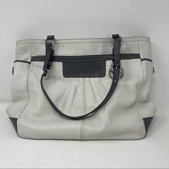 Coach Pleated Gallery Tote White Gray Leather C1093-F14673
Purse - Picture 1 of 11
